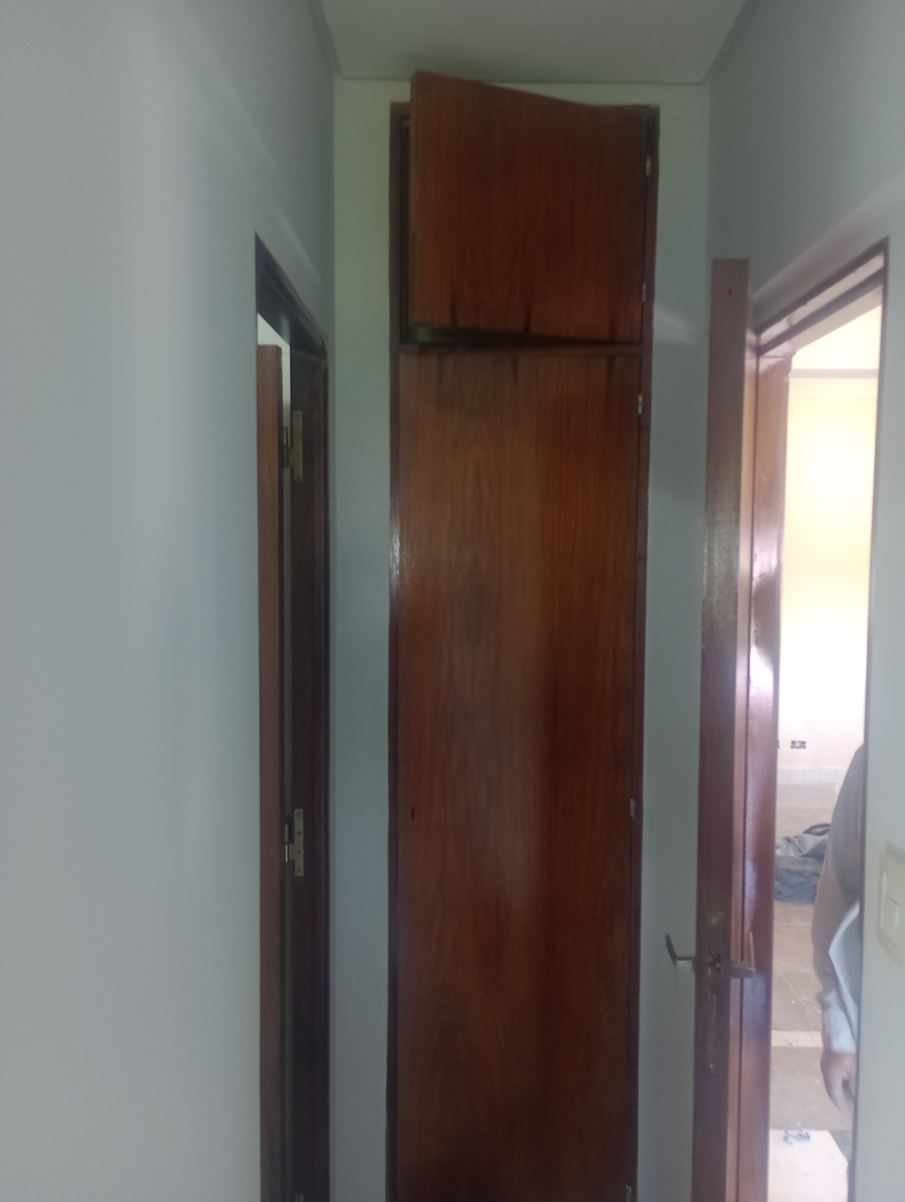 Pintura interior de habitaciones con colores decorativos